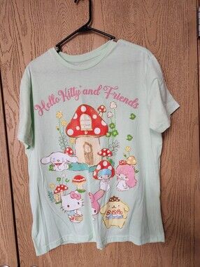 Hello Kitty Women's Light Green Graphic Tee